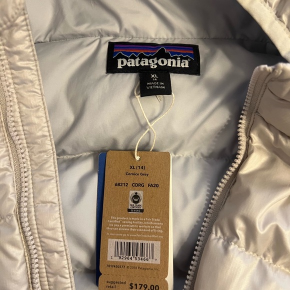 Girls Patagonia Hi-Loft Down Coat - Picture 2 of 3